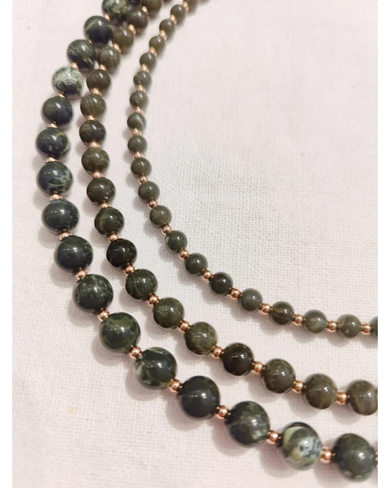 Collier Multi-Rangs Résine – Image 2